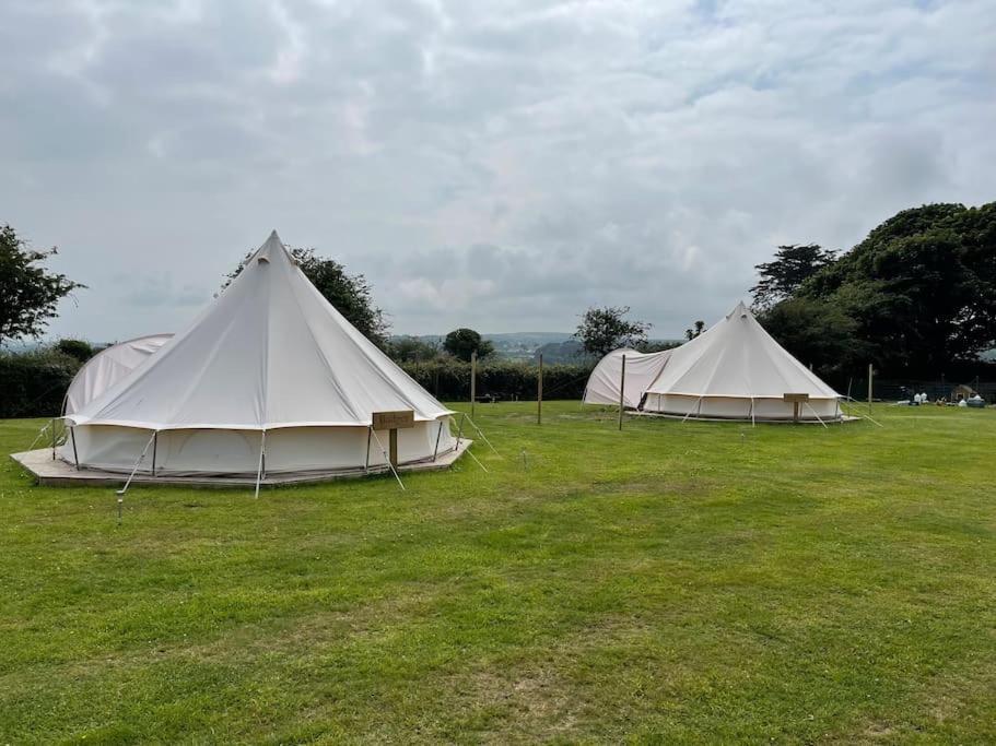 Cox Hill Glamping Badger Hotel Труро Екстериор снимка
