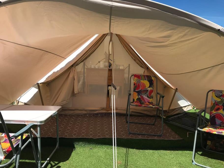 Cox Hill Glamping Badger Hotel Труро Екстериор снимка